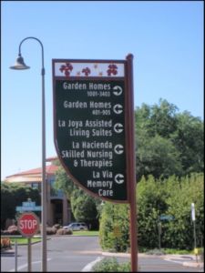 la posada signage